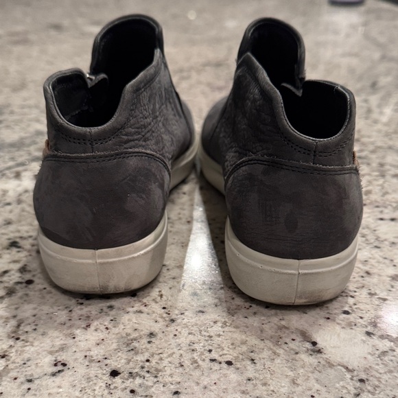 ECCO Women's Dark Gray Booties with White Sole - Picture 3 of 10